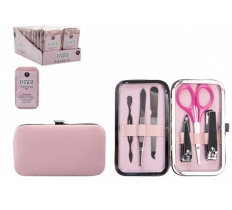Manicure Set In Case